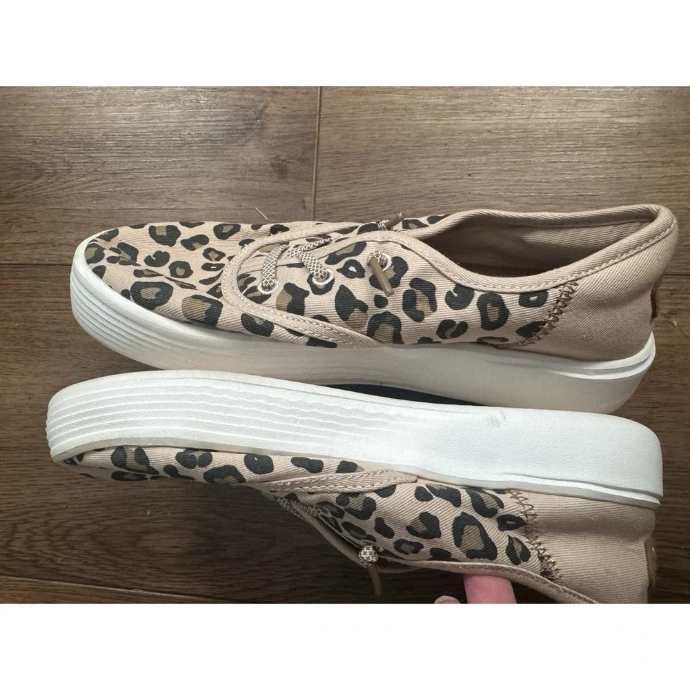 Hey Dude Womens 6 Leopard Western Boutique Platform Country Ranch Preppy Comfort